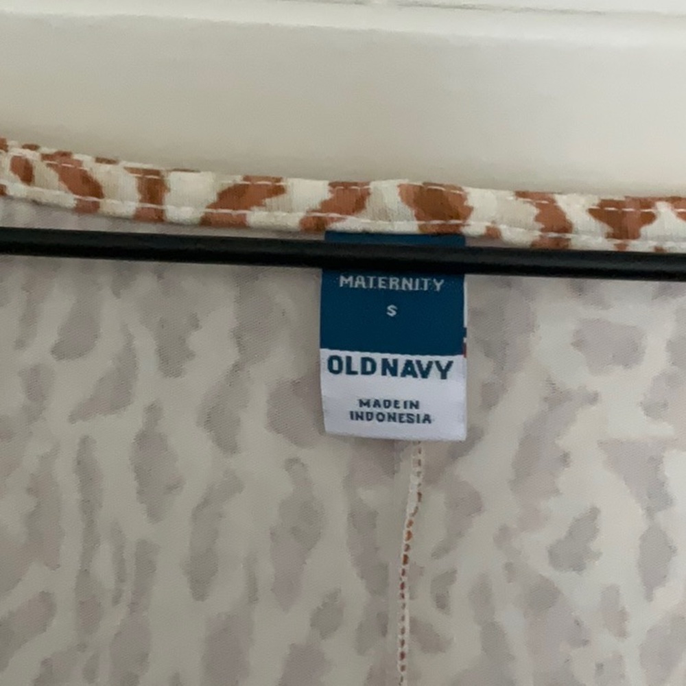 Old Navy Maternity Animal Print Dress - Picture 5 of 5